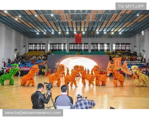 腾龙真人现场演出背后故事揭秘带你了解武术大师的精彩表演与传承精神